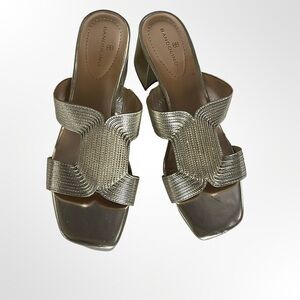 Bandolino Metallic Gold Strappy Mule Heels in size 9